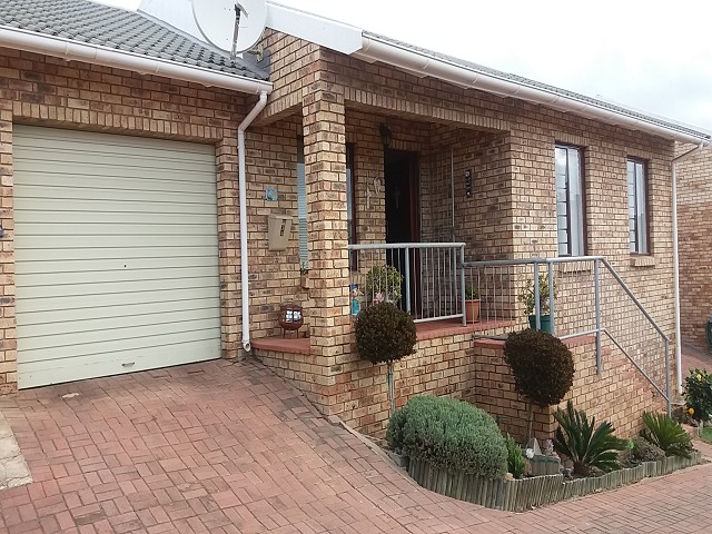 3 Bedroom Townhouse for Sale - Eastern Cape